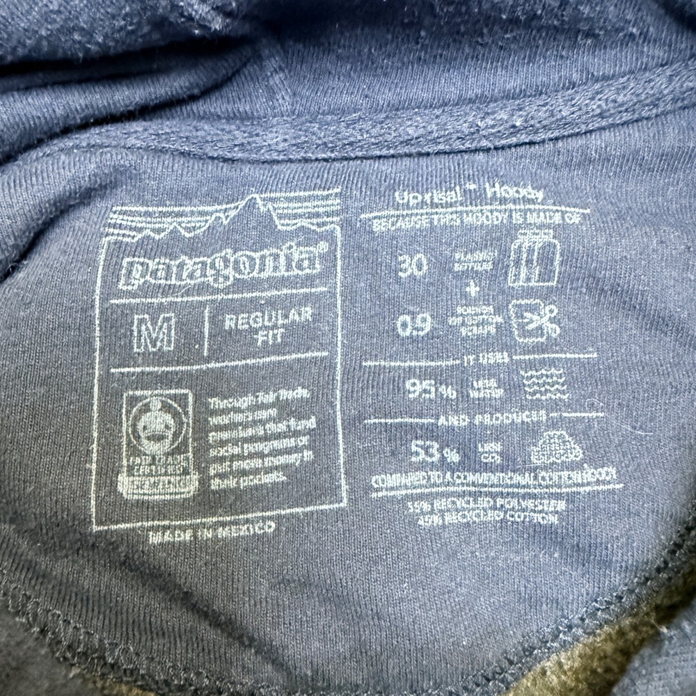 Patagonia P-6 Logo Responsibili-Tee Hoodie Men's Medium Blue Pullover Casual - Picture 3 of 6